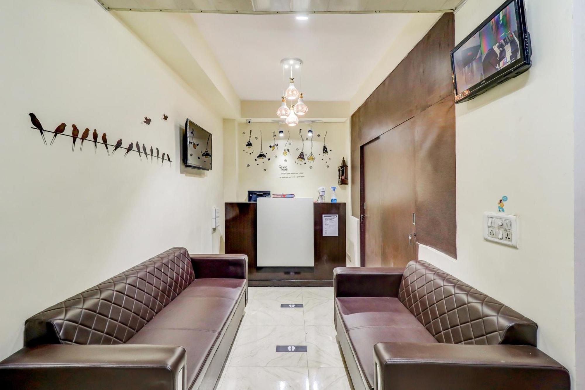 Hotel O Rs Hotels Near Pitampura Metro Delhi  Exterior foto